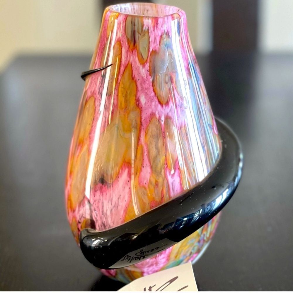 SIGNED ROBERT EICKHOLT ART GLASS  VASE Applied GLASS Rope STUNNING PINK BLACK
